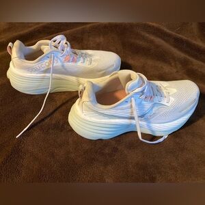 Saucony Hurricane 24